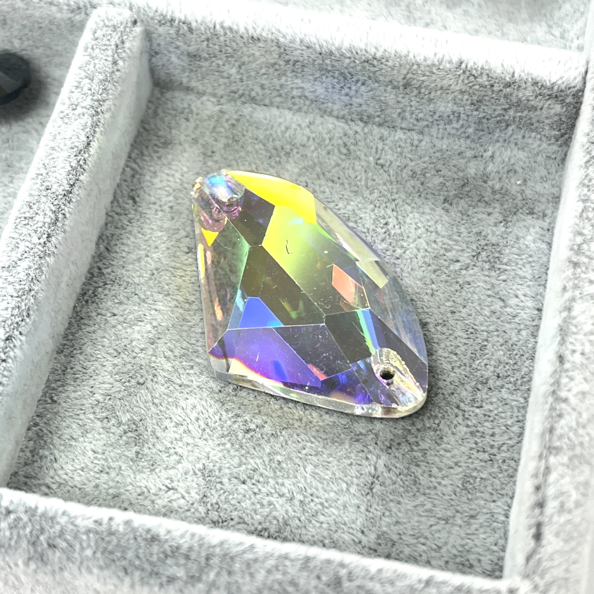 Galactic Şekilli 39x28mm Dikilebilir Crystal AB Cam Taş - Janjan Dikme Taş