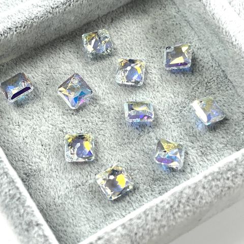 Swarovski 6431 Eşkenar Dörtgen 9mm Crystal AB (001AB) - Eşkenar Dörtgen Şekilli Tek Delikli Janjan Renkli Kolye Ucu