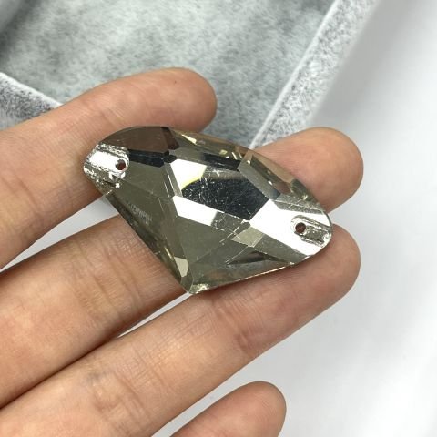 Galactic Şekilli 39x28mm Dikilebilir Light Colorado Topaz Cam Taş - Açık Kahverengi Dikme Taş