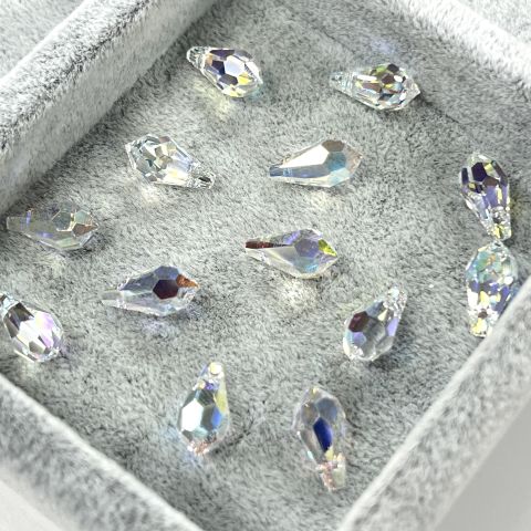 Swarovski 6000 Sivri Damla 11x5,5mm Crystal AB (001AB) - Janjan Renkli Kolye Ucu