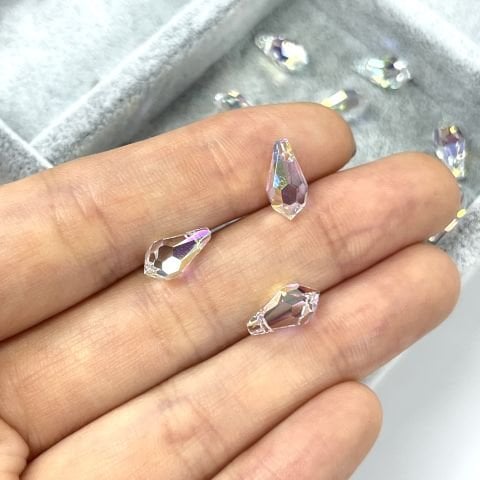 Swarovski 6000 Sivri Damla 11x5,5mm Crystal Aurore Boreale (001AB) - Sivri Damla Şekilli Tek Delikli Janjan Renkli Kolye Ucu