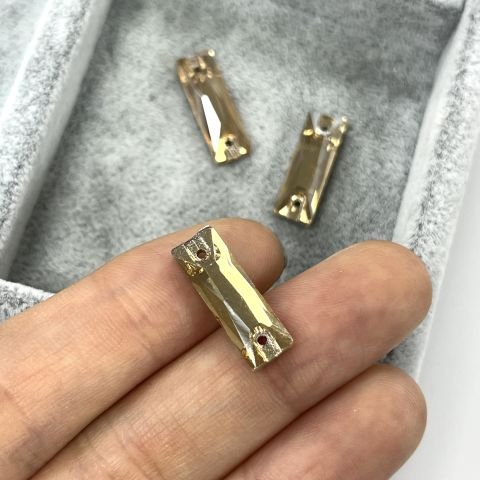 Dikdörtgen Şekilli 18x6mm Dikilebilir Şampanya Cam Taş - Altın Dikme Taş