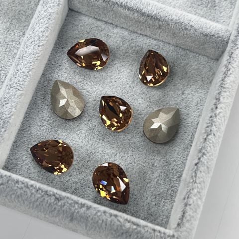 Swarovski 4320 Damla 14x10mm Recreated Light Smoked Topaz (1402)  F - Damla Şekilli Açık Kahverengi Kristal Taş