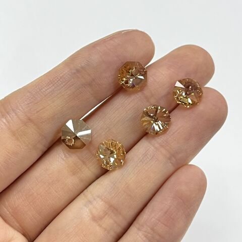 Swarovski 6401 Sekizgen 8mm Crystal Golden Shadow (001GSHA) - Octagon Altın Kolye Ucu