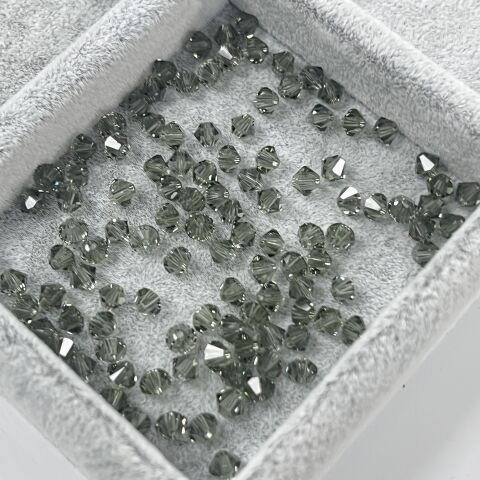 Celestial 4mm Bicone Piramit Boncuk Black Diamond (215) - Füme Renkli Boncuk