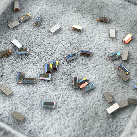 Swarovski 2510 Baget 3,7x1,9mm Crystal AB (001AB) Foyalı - Janjan Dikdörtgen Altı Düz Mini Kristal Taş