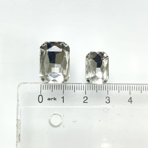 Dikdörtgen Şekilli Kasalı Dikilebilir Beyaz Cam Taş - 50 ve 10 Adet - Boy Seçenekleri Mevcuttur