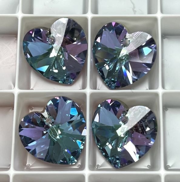 Swarovski 6228 Kalp 18mm Crystal Vitrail Light (001VL) - Parlak Leylak Renkli Kolye Ucu
