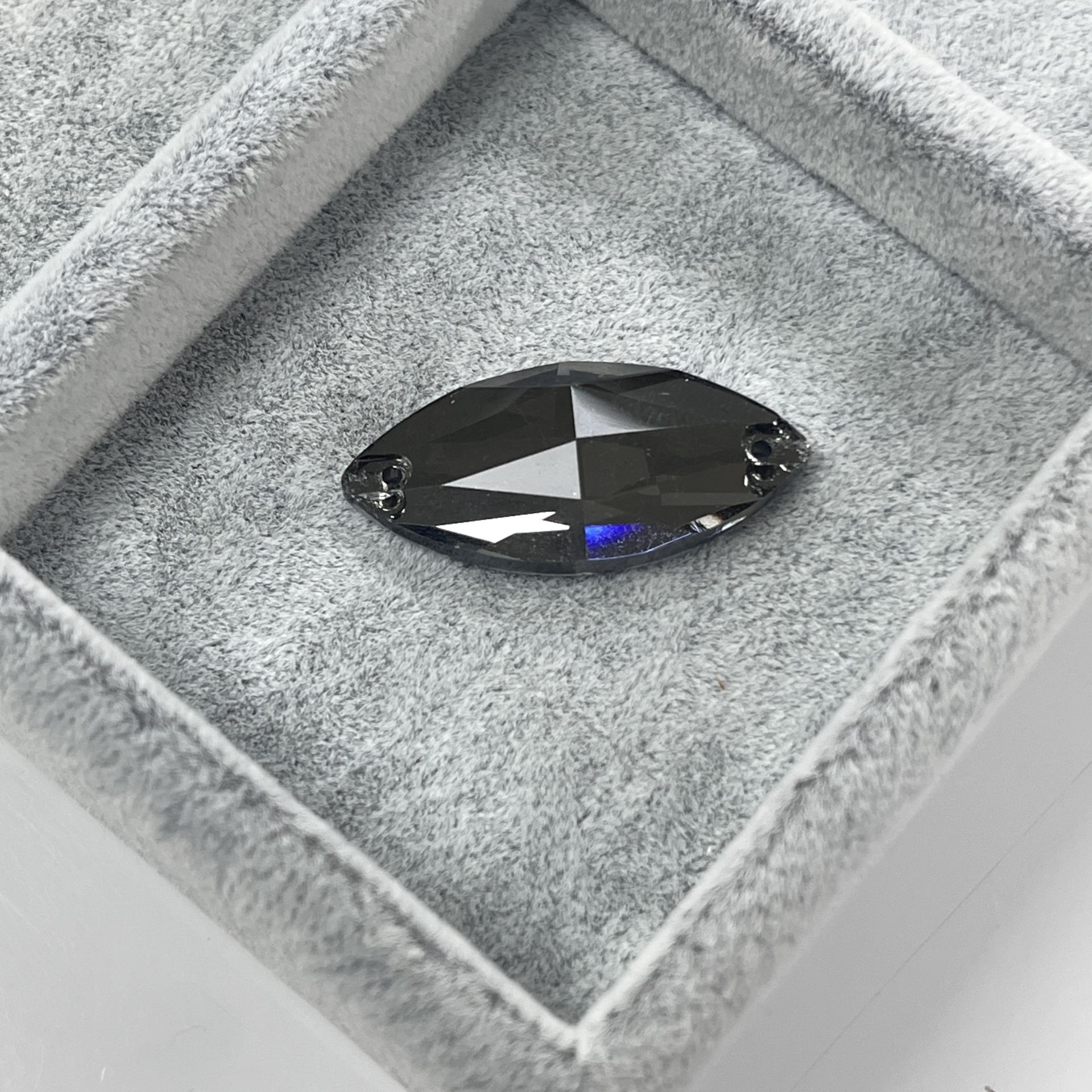 Mekik Şekilli 32x17mm Dikme Cam Taş Silver Night - Füme Renkli