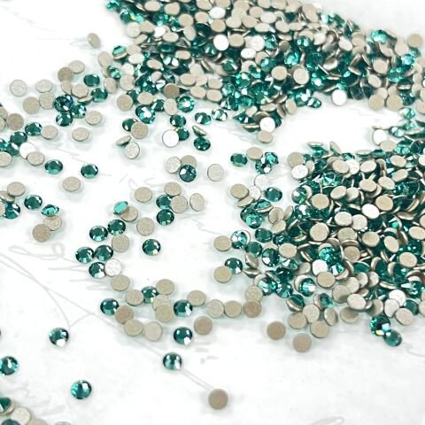 Swarovski 2058 Altı Düz SS5 Rec.Caribbean Green (1409) F - Yuvarlak Açık Yeşil-Turkuaz Kristal Taş