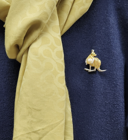 Baby Roo Vintage Broş