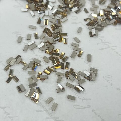 Swarovski 2510 Dikdörtgen Mini  3,7x1,9mm Crystal Golden Shadow (001GSHA) Foyalı - Dikdörtgen Şekilli Altı Düz Mini Kristal Taş