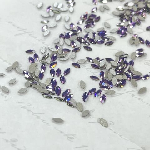 Swarovski 2200 Navette 4x2mm Crystal Vitrail Light F (001VL) - Pembe Mor Renkli Mekik Altı Düz Mini Kristal Taş