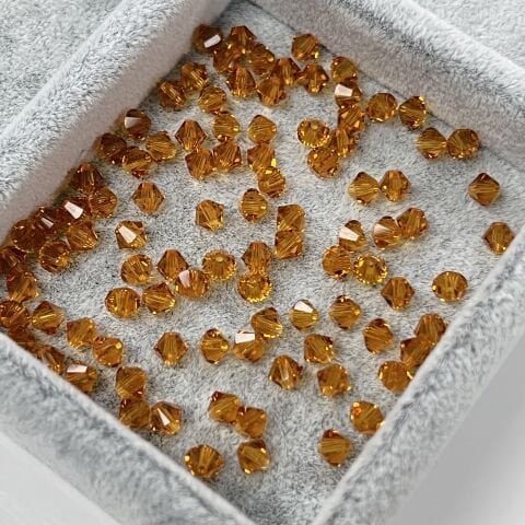 Celestial 4mm Bicone Piramit Boncuk Topaz (203) - Açık Turuncu Renkli Boncuk