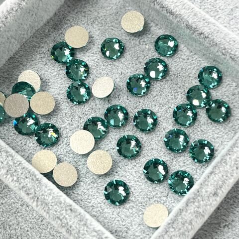 Swarovski 2088 Altı Düz SS30 Rec.Caribbean Green (1409) F - Yuvarlak Açık Yeşil-Turkuaz Kristal Taş