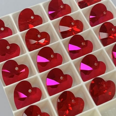 Swarovski 6228 Kalp 14mm Light Siam Astral Pink (227API) - Parlak Kırmızı Kolye Ucu