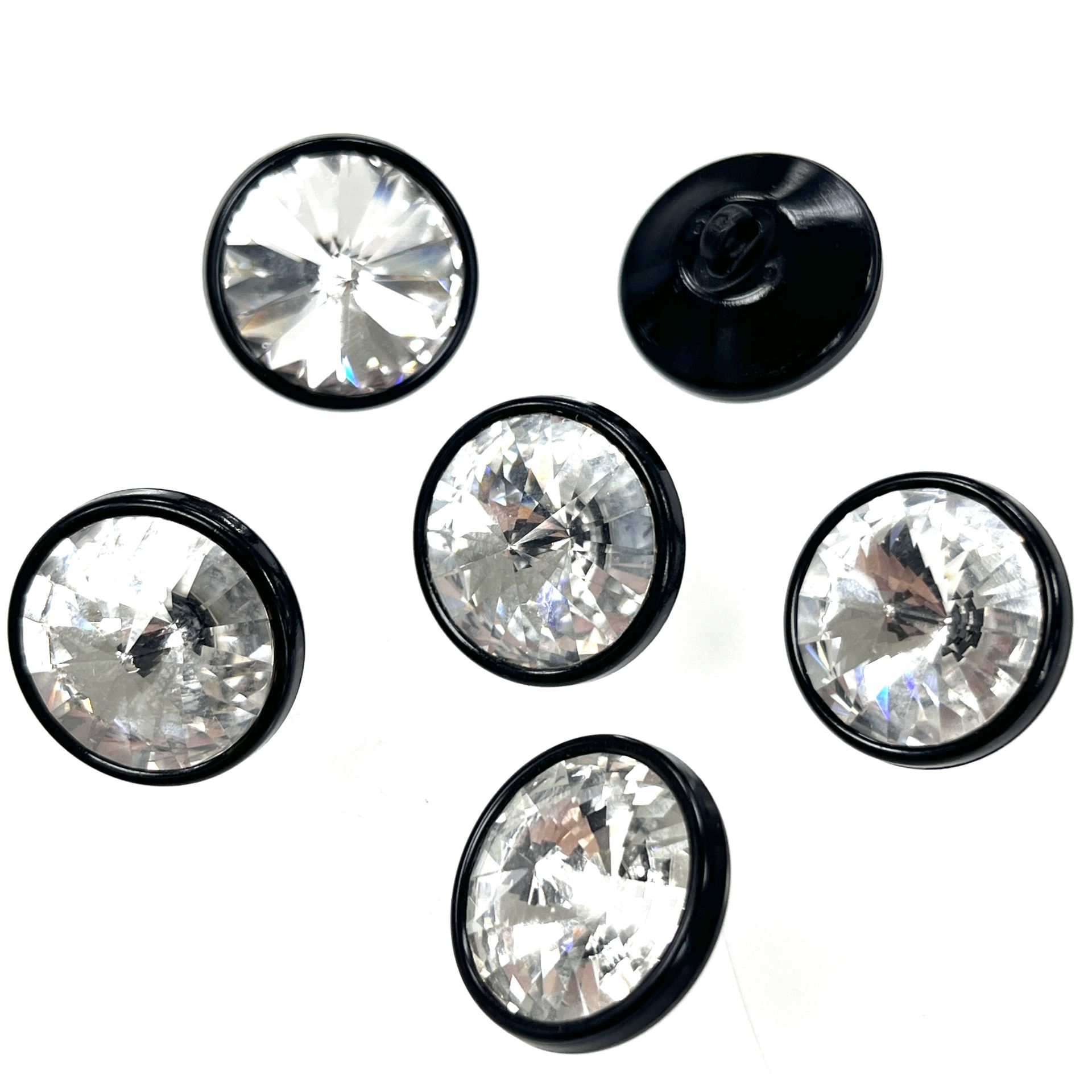 1770/218 Siyah Plastik Çerçeve İçine Oturtulmuş 18mm Rivoli Kristalli Alttan Dikilebilir Düğme