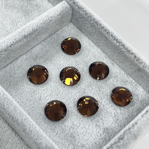 Swarovski 3204 10mm Smoked Topaz (220) Kahverengi Yuvarlak İki Delikli Dikme Taş
