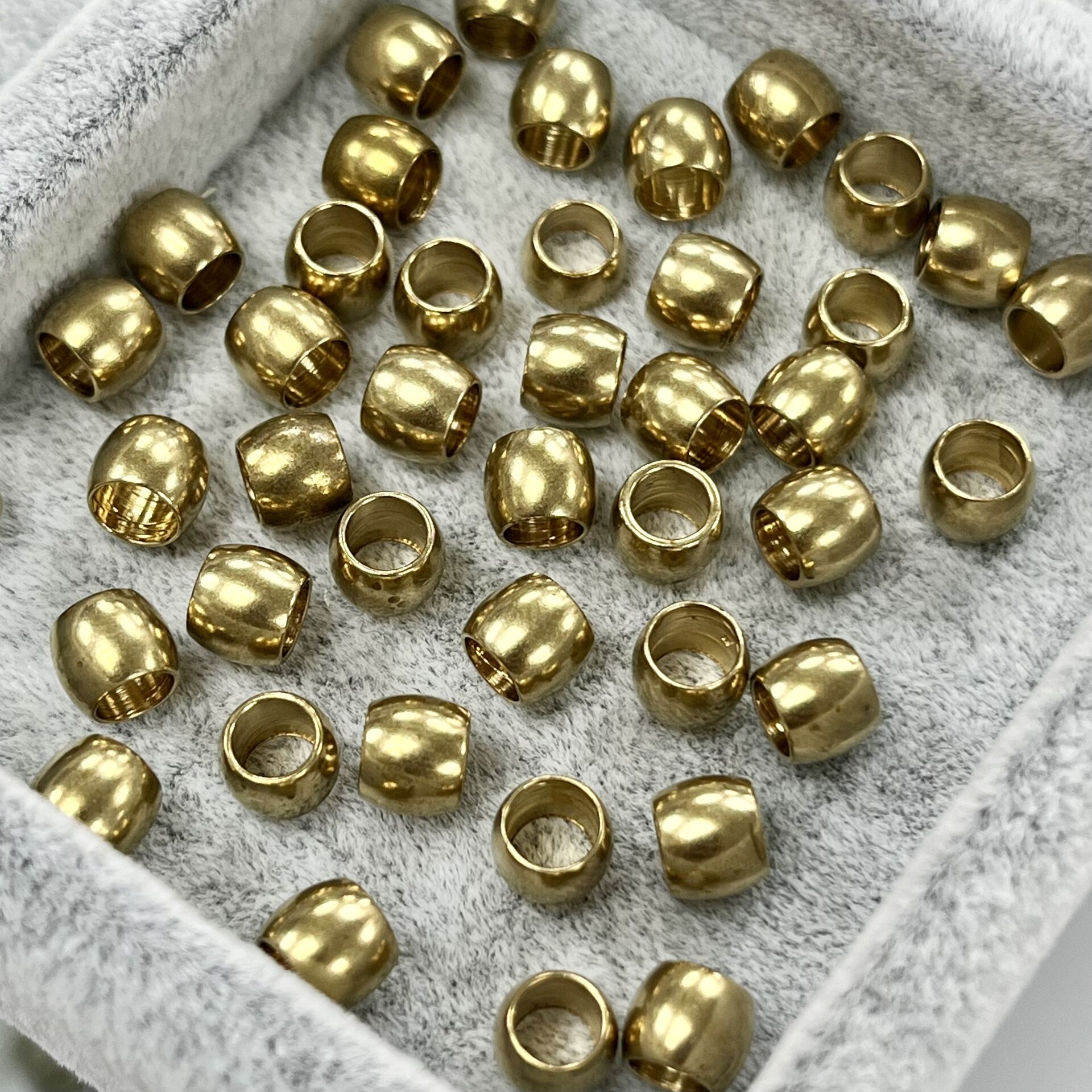 Silindir Pirinç Metal Boncuk 5,20mm x 5,70mm - Ham