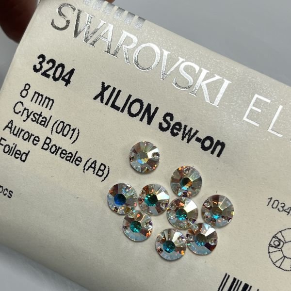 Swarovski 3204 8mm Crystal AB (001AB) F - Janjan Yuvarlak İki Delikli Dikme Taş