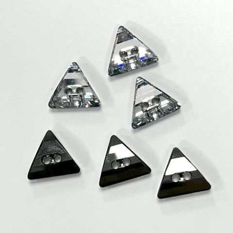 3038 12mm Crystal (001) - Triangle Shaped Metallic Foiled White Button