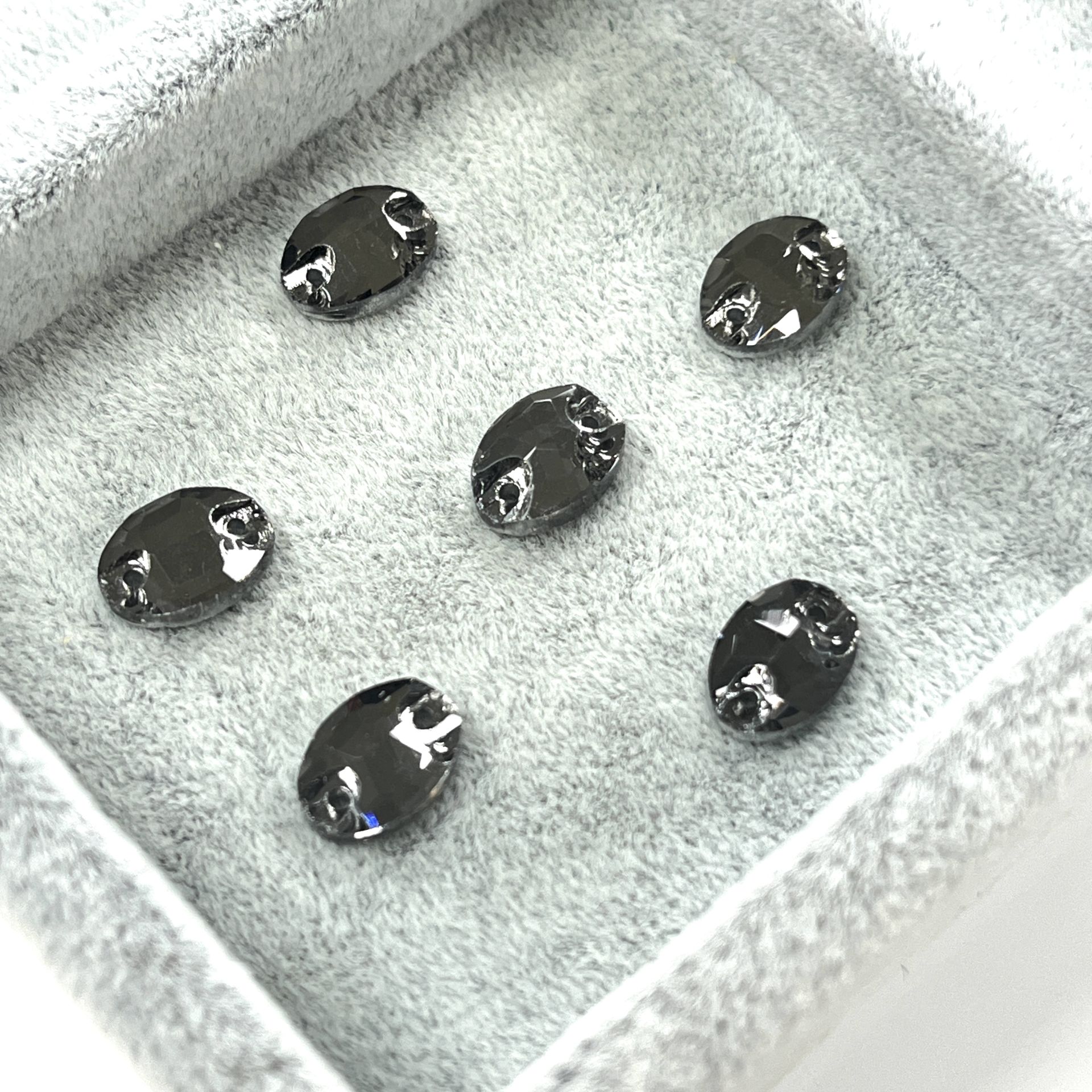 Oval Şekilli 10x7mm Dikilebilir Crystal Silver Night Cam Taş - Füme Dikme Taş