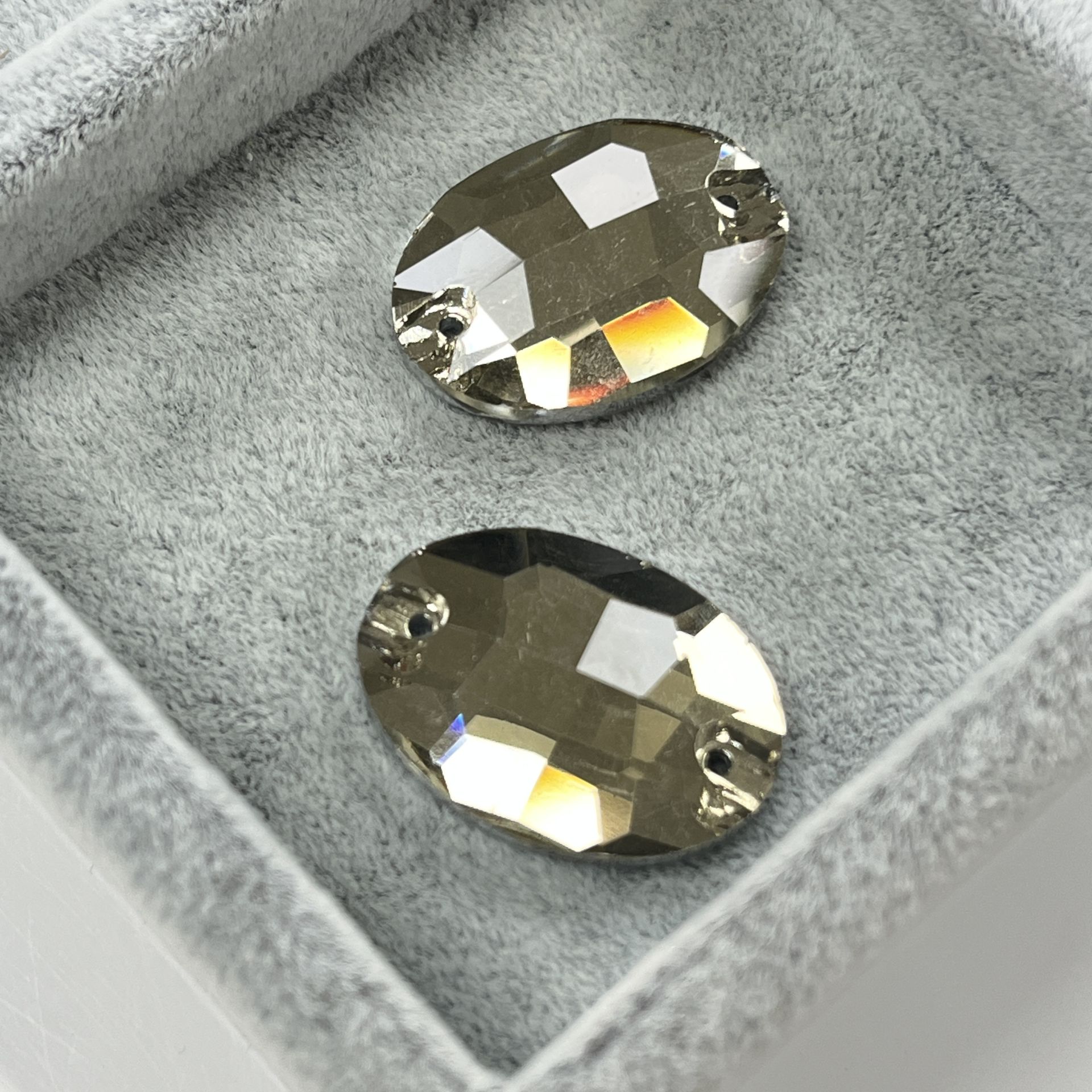 Oval Şekilli 24x17mm Dikilebilir Light Colorado Topaz Cam Taş - Açık Kahverengi Dikme Taş