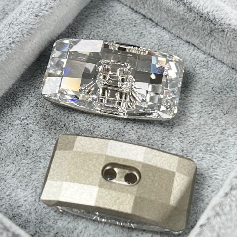 Swarovski 3093 Düğme 21x11mm Crystal (001) F - Beyaz Dikdörtgen Şekli İki Delikli Kristal Düğme