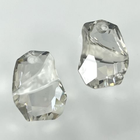 Swarovski 6191 Divine Rock 27mm Crystal Silver Shade (001SSHA) - Çok Kesimli Açık Gri Kolye Ucu