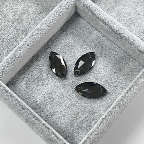 Mekik Şekilli 18x9mm Dikilebilir Black Diamond Cam Taş - Füme Dikme Taş