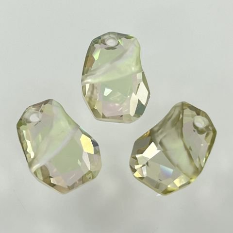 Swarovski 6191 Divine Rock 19mm Luminous Green (001LUMG) - Çok Kesimli Açık Yeşil Kolye Ucu