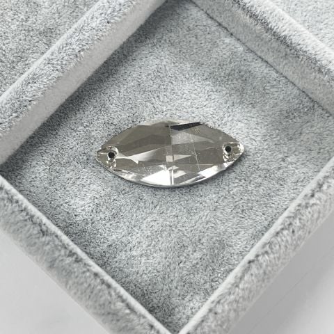 Mekik Şekilli 32x15mm Dikilebilir Crystal Cam Taş - Beyaz Dikme Taş