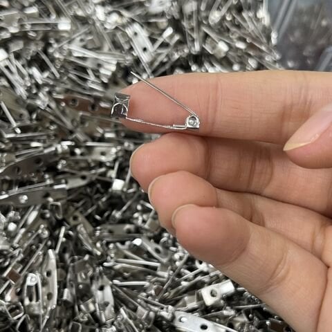 2cm Rodyum Kaplamalı Emniyetsiz Broş İğnesi