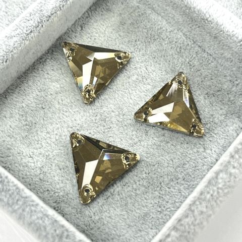 Üçgen Şekilli 16mm Dikilebilir Light Colorado Topaz Cam Taş - Açık Kahverengi Dikme Taş