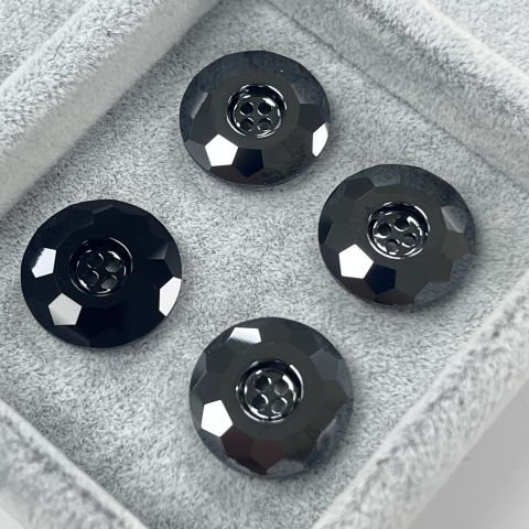 Swarovski 3008 Düğme 14mm Jet Hematite (280HEM) - Yuvarlak Metalik Siyah Renkli Ortadan Dikilebilir Düğme