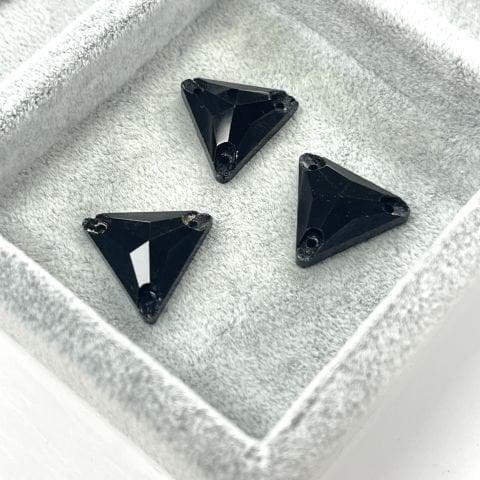 Üçgen Şekilli 16mm Dikilebilir Jet Black Cam Taş - Siyah Dikme Taş