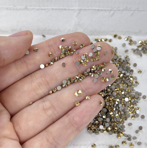 Swarovski 2058 Altı Düz SS9 Crystal Aurum F (001 AUR) - Yuvarlak Altın Rengi Kristal Taş