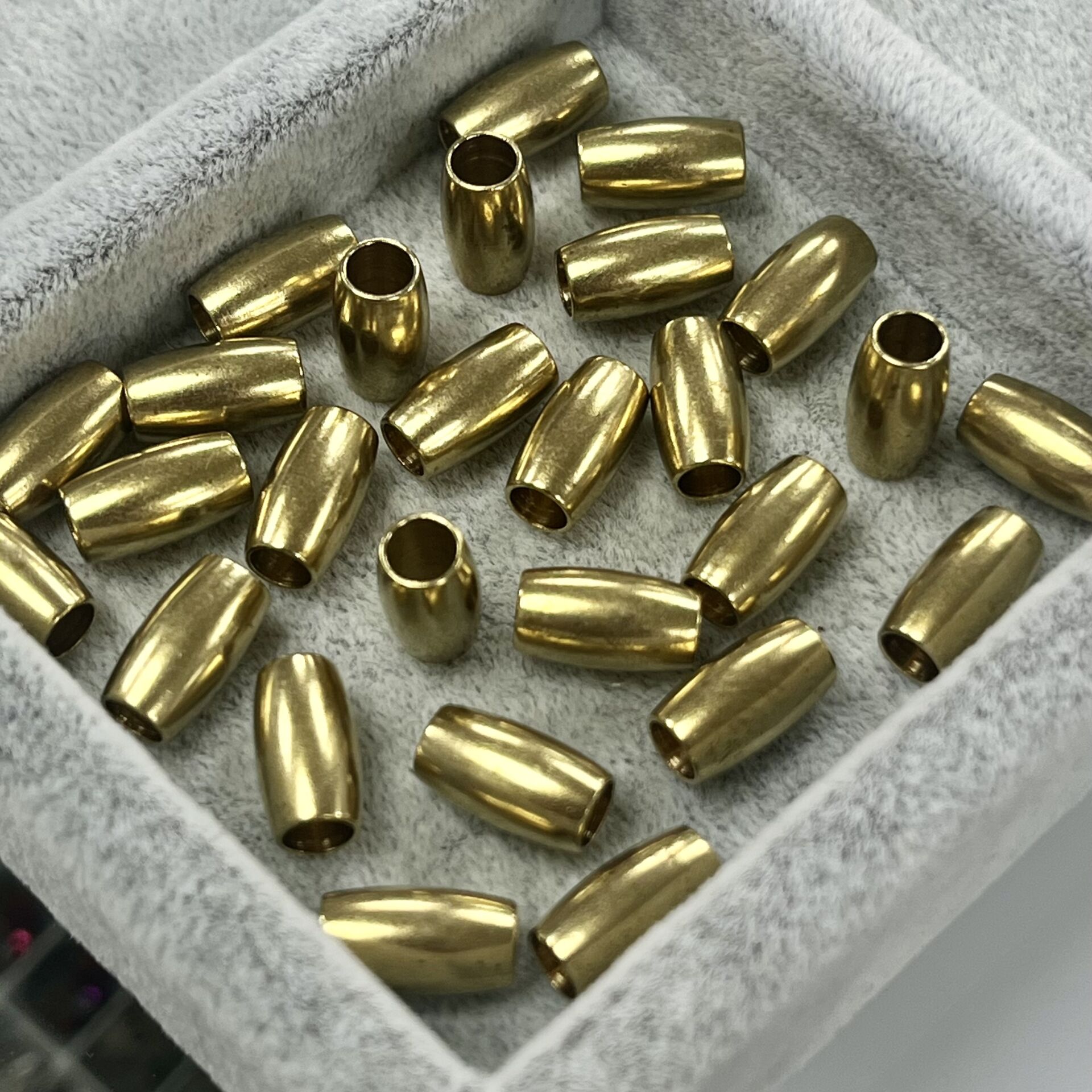 Silindir Pirinç Metal Boncuk 5mm x 9mm - Ham