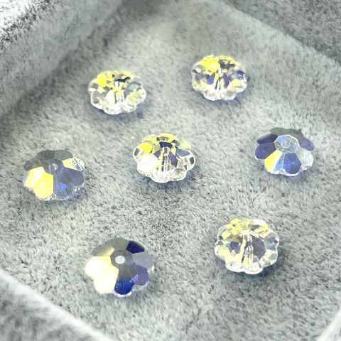 Swarovski 3700 Çiçek Lochrosen 6mm Crystal AB (001AB) - Janjan Efektli Ortadan Delikli Dikme Taş