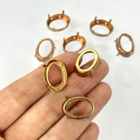 JOSEF BERGS 18x13mm Oval - 4 Delikli Yuva- Ham