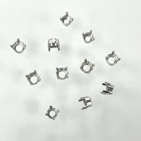 JOSEF BERGS Chaton SS34 - 4 Delikli Yuva - Beyaz Kaplamalı