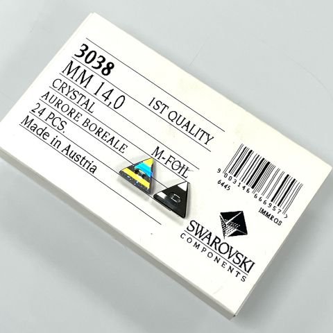 Swarovski 3038 Düğme 12mm Crystal AB (001AB) - Üçgen Şekilli Metalik Foyalı Janjan Düğme