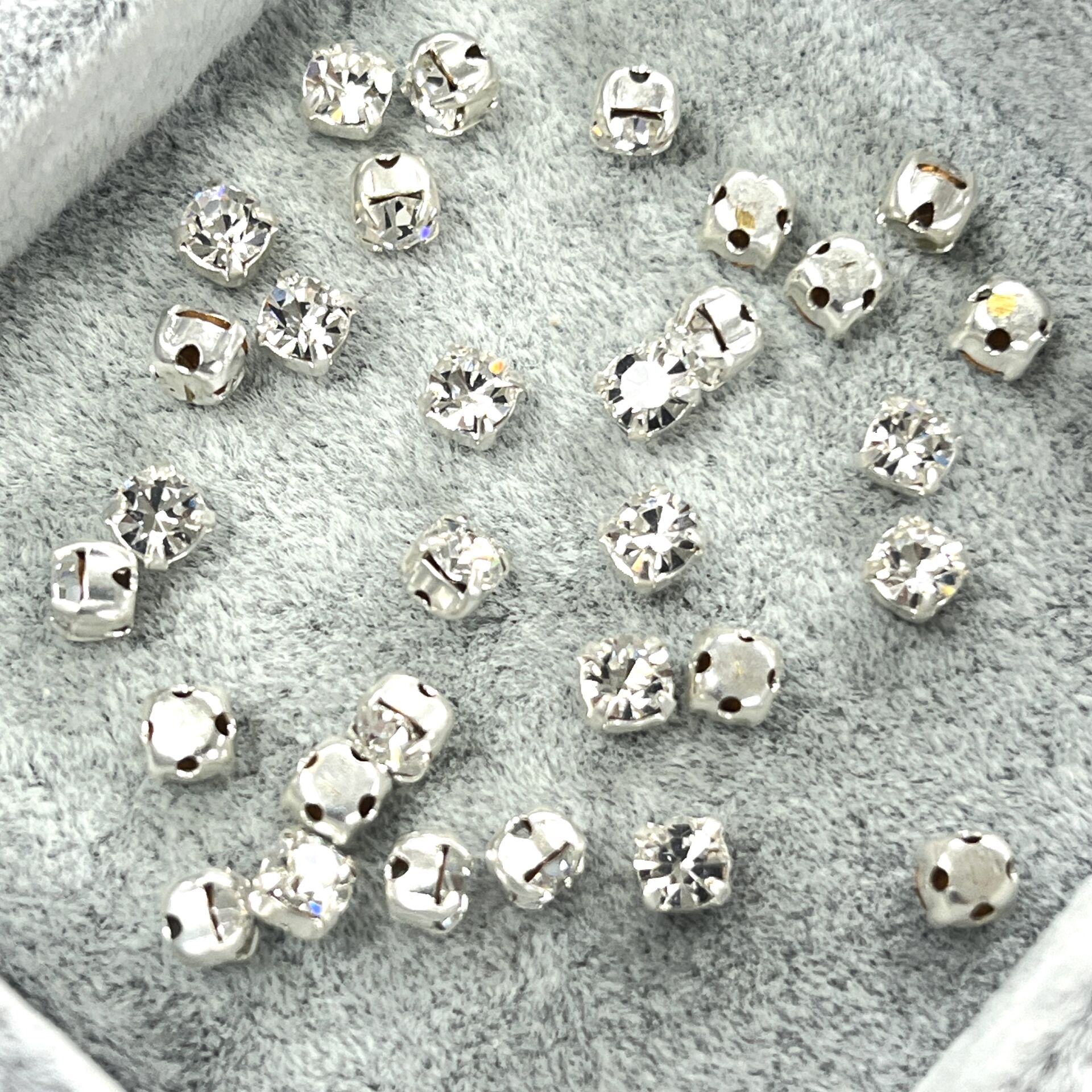 Celestial Beyoğlu SS16 (4mm) Kasalı Kristal Taş - Beyaz Kristal Dikme Taş