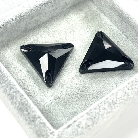 Üçgen Şekilli 22mm Dikilebilir Jet Black Cam Taş - Siyah Dikme Taş