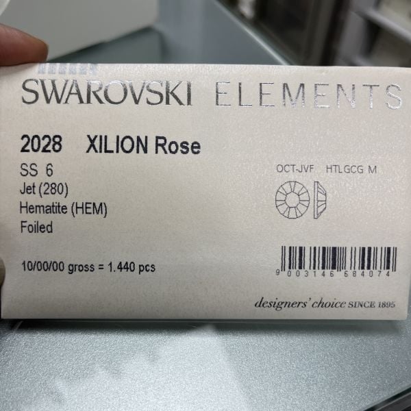 2028 SS6 Jet Hematite (280HEM) Foyalı - Altı Düz Metalik Füme Mini Kristal Taş