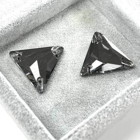 Üçgen Şekilli 22mm Dikilebilir Crystal Silver Night Cam Taş - Füme Dikme Taş