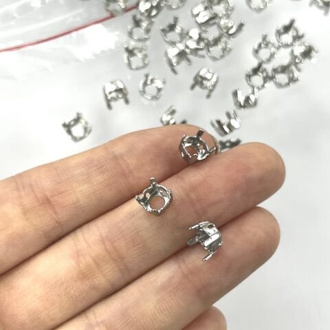 JOSEF BERGS Chaton SS29 - 4 Delikli Yuva - Beyaz Kaplamalı
