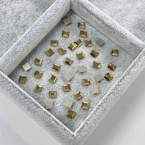 Swarovski 2400 Kare 3mm Crystal Aurum F (001 AUR) - Altın Renkli Altı Düz Mini Kristal Taş
