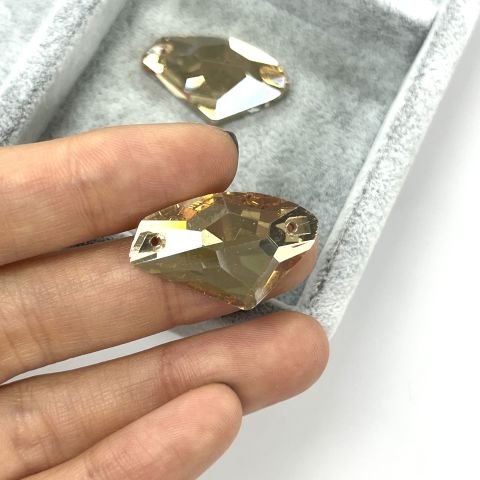 Galactic Şekilli 27x16mm Dikilebilir Crystal Golden Shadow Cam Taş - Altın Dikme Taş