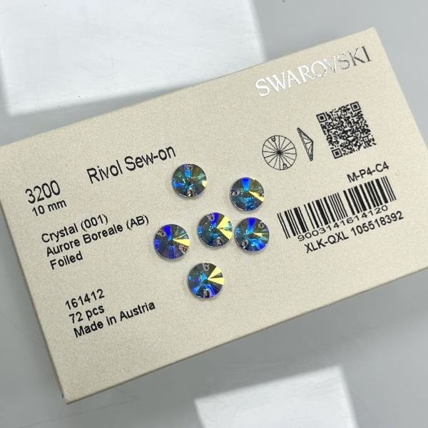 Swarovksi 3200 Rivoli 12mm Crystal AB (001AB) Foiled - Foyalı Yuvarlak İki Delikli Dikme Taş - 12-36-72 Adetlik Paketler